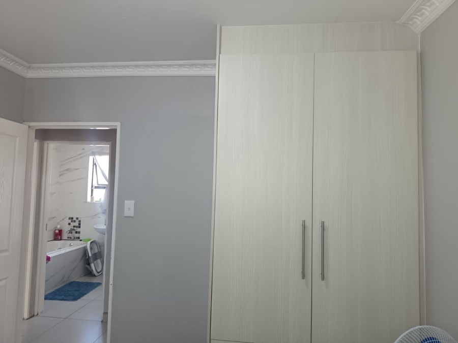 3 Bedroom Property for Sale in Roodepan Northern Cape